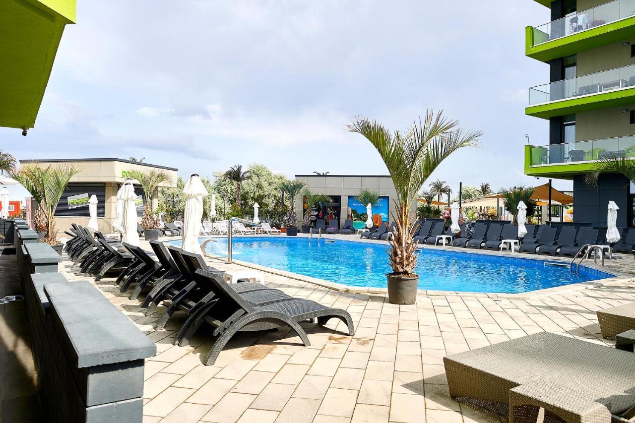Sea la Vie 2BR Apt Spa n Pool ALEZZI Beach resort Năvodari Exterior foto